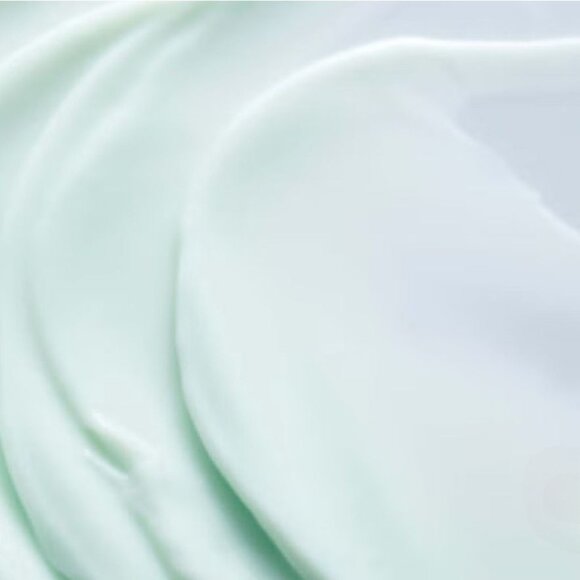 Kate Somerville ExfoliKate Glow Moisturizer – AHA + Enzyme Radiance – 50ml NWT - Picture 5 of 8